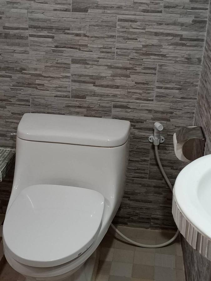 Royal Garden Home Hotel Банкок Екстериор снимка