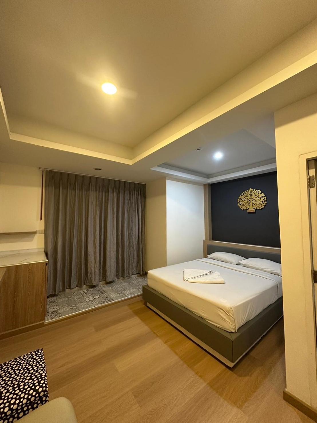 Royal Garden Home Hotel Банкок Екстериор снимка