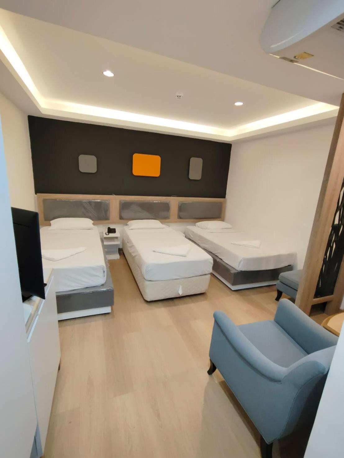 Royal Garden Home Hotel Банкок Екстериор снимка